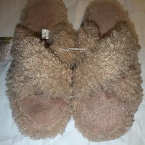 Bearpaw slippers